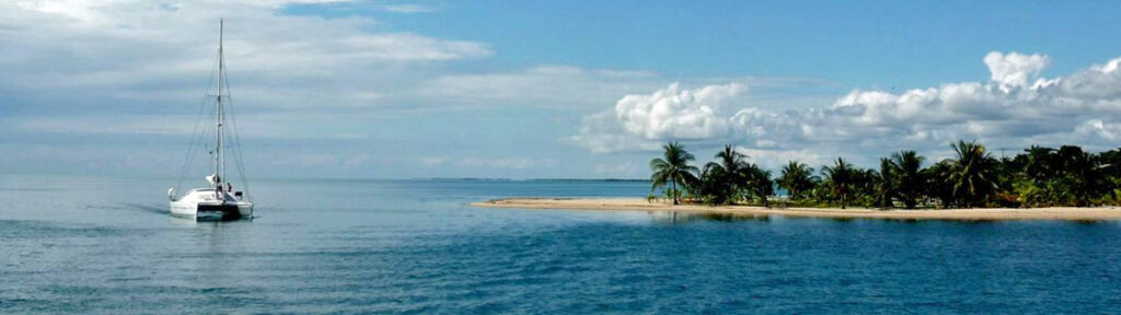 Enjoy a Belize catamaran charter this holiday season